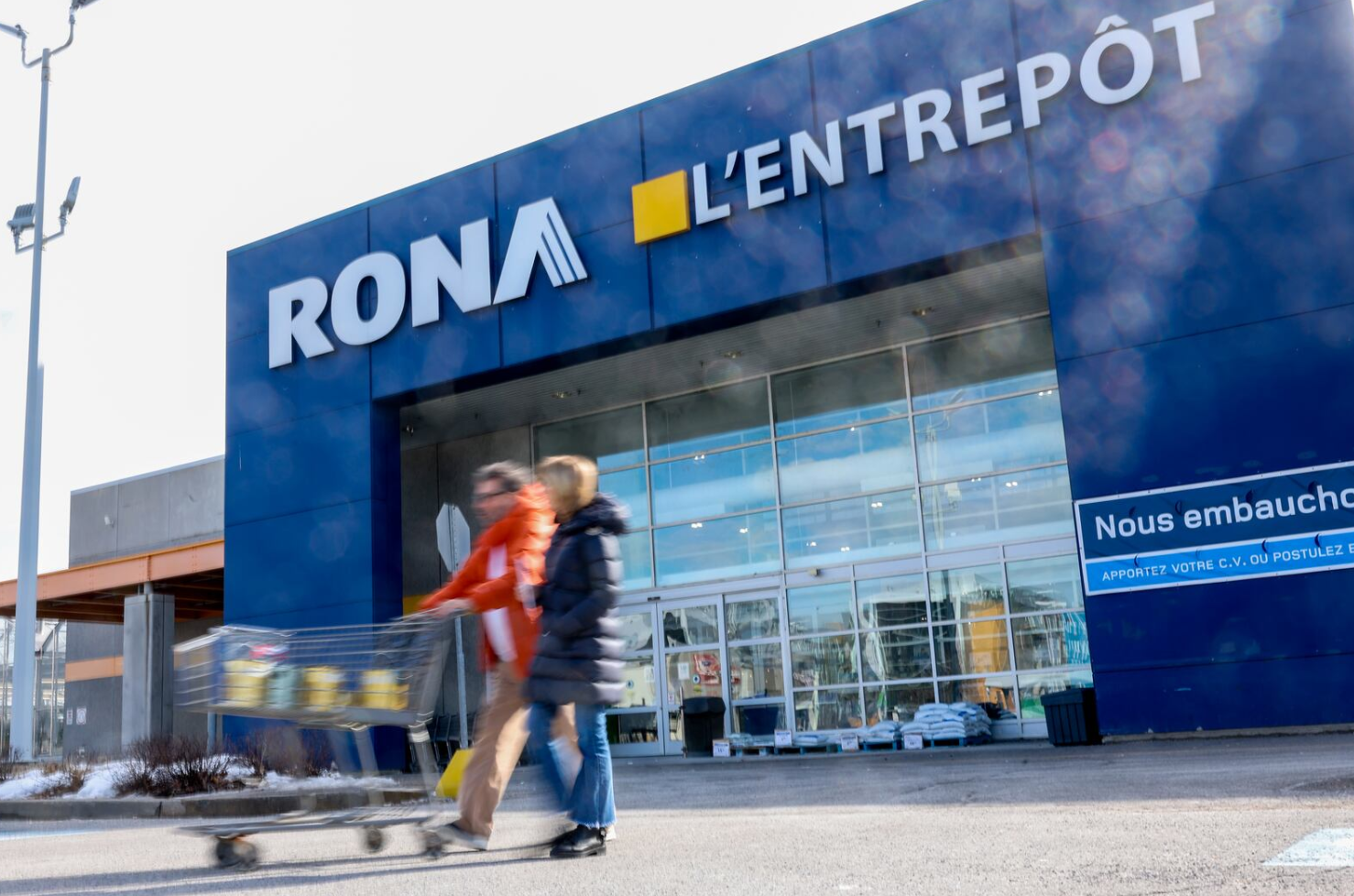 RONA critiquée vivement pour une publicité controversée 1 RONA critiquée vivement pour une publicité controversée Capture decran 2025 04 17 161000 RONA critiquée vivement pour une publicité controversée