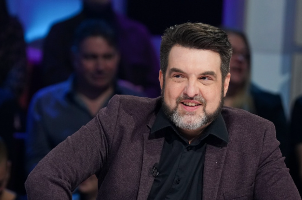 Ce que tout le monde pense de MC Gilles à Tout le monde en parle 1 Ce que tout le monde pense de MC Gilles à Tout le monde en parle Capture decran 2025 04 21 184612 Ce que tout le monde pense de MC Gilles à Tout le monde en parle