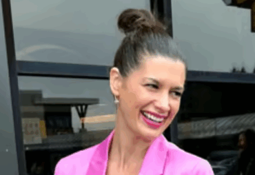 Des Québécois séduits par le style printanier de Geneviève Guilbault à Pâques 3 Des Québécois séduits par le style printanier de Geneviève Guilbault à Pâques Capture decran 2025 04 22 091213 e1745329359159 Des Québécois séduits par le style printanier de Geneviève Guilbault à Pâques