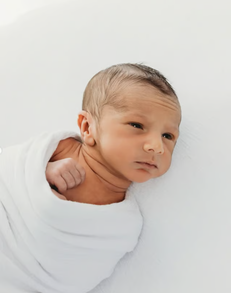 Capture decran 2025 04 23 073522 Mélissa Bédard publie de nouvelles photos de son petit Aaron : un bébé qui fait fondre le cœur du Québec