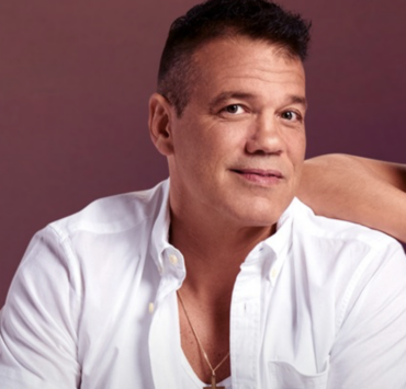 Capture decran le 2025 04 07 a 10.02.04 e1744034574369 David de Ma mère, ton père n’est plus un cœur à prendre ! Découvrez sa nouvelle flamme