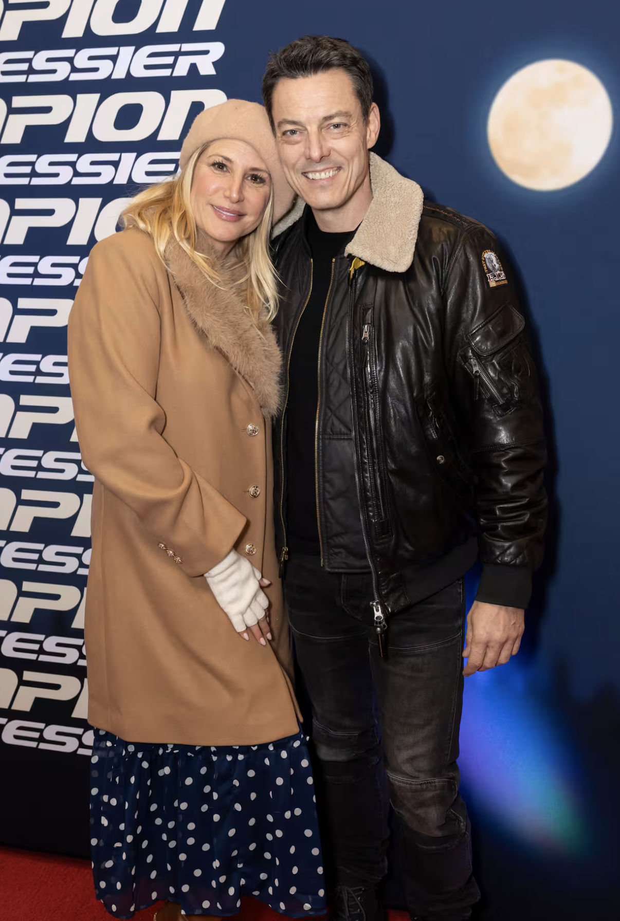 Soirée glamour pour la grande première de Champion de Mario Tessier : voyez les vedettes présentes 2 Soirée glamour pour la grande première de Champion de Mario Tessier : voyez les vedettes présentes Capture decran le 2025 04 09 a 13.23.33 Soirée glamour pour la grande première de Champion de Mario Tessier : voyez les vedettes présentes