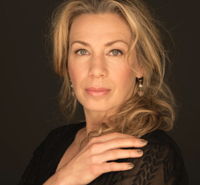 Céline Bonnier confirme être en couple avec un acteur bien connu 1 Céline Bonnier confirme être en couple avec un acteur bien connu Capture decran le 2025 04 10 a 09.57.17 e1744293478336 Céline Bonnier confirme être en couple avec un acteur bien connu