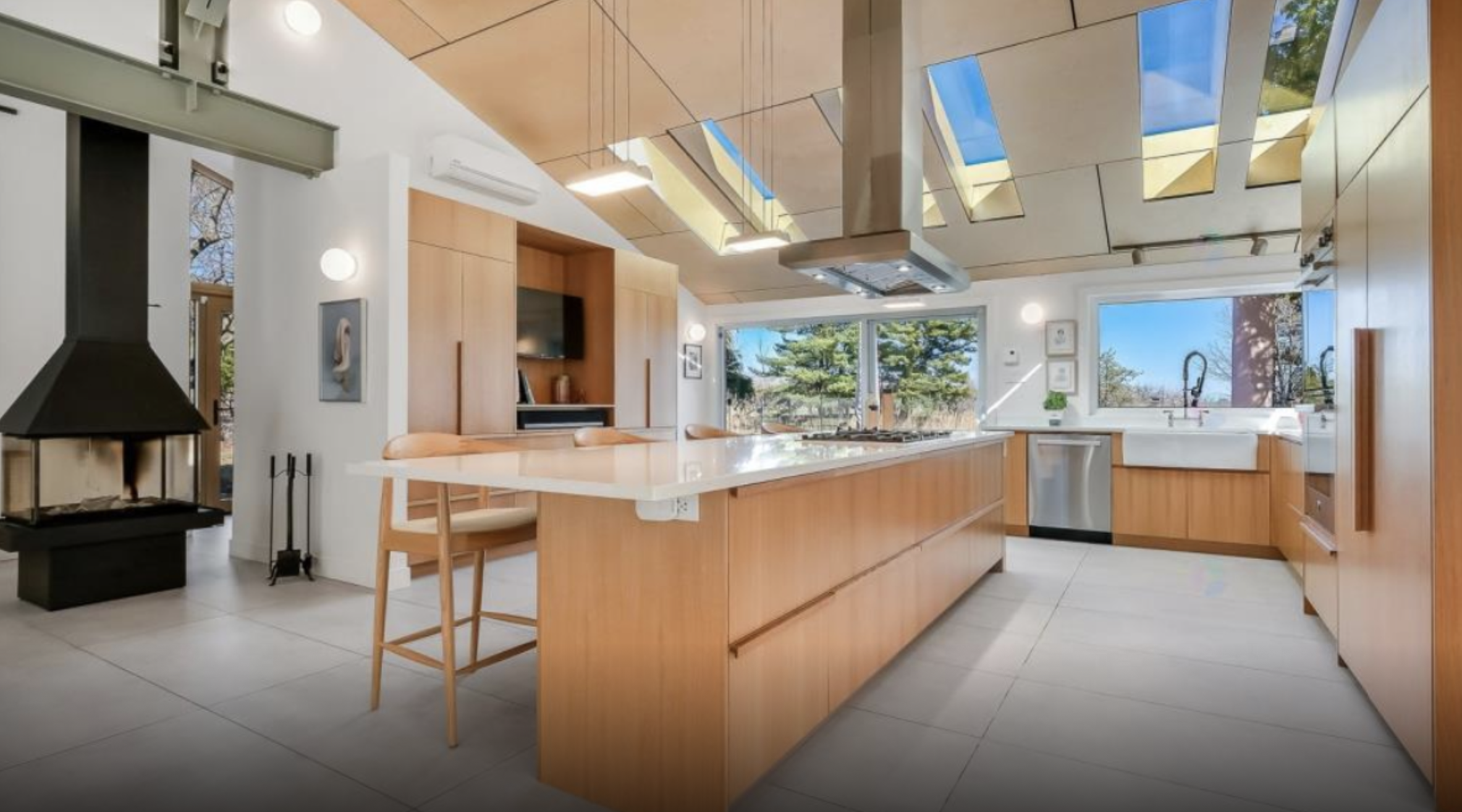 Capture decran le 2025 04 11 a 08.40.42 Marc Labrèche tourne une page : il vend sa maison spectaculaire !