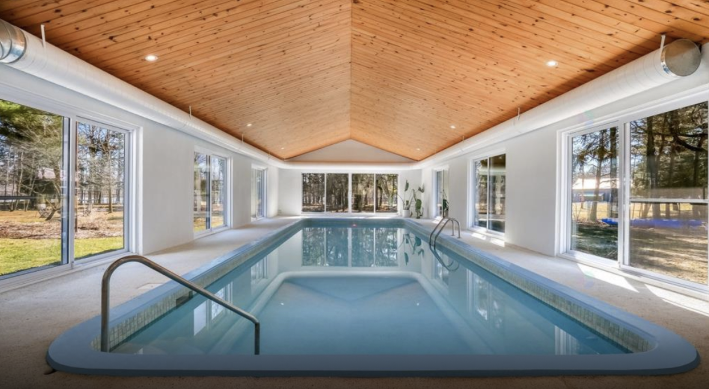 Capture decran le 2025 04 11 a 08.43.12 Marc Labrèche tourne une page : il vend sa maison spectaculaire !