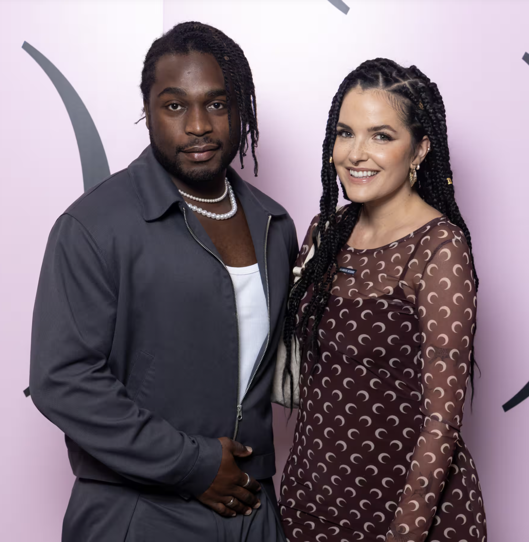 Capture decran le 2025 04 11 a 11.58.45 Anglesh Major de STAT s’affiche pour la première fois avec son amoureuse