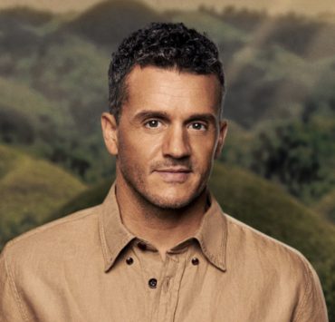 Capture decran le 2025 04 15 a 09.22.00 e1744723397414 Ce couple formé à Survivor Québec fait fondre les fans avec un premier baiser en public