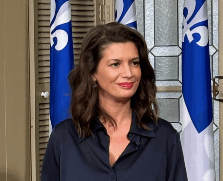 Geneviève Guilbault ose un style éclatant pour Pâques et fait sensation 6 Geneviève Guilbault ose un style éclatant pour Pâques et fait sensation Capture decran le 2025 04 21 a 09.23.30 e1745241862842 Geneviève Guilbault ose un style éclatant pour Pâques et fait sensation