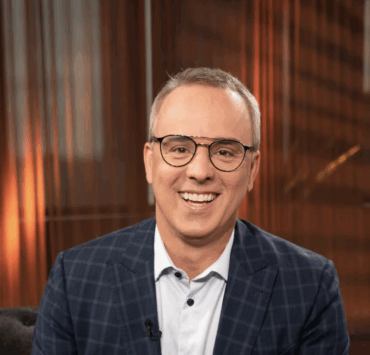 Impressionnante chute de Gino Chouinard captée par sa caméra de surveillance 2 Impressionnante chute de Gino Chouinard captée par sa caméra de surveillance Capture decran le 2025 04 21 a 19.08.01 e1745276947595 Impressionnante chute de Gino Chouinard captée par sa caméra de surveillance