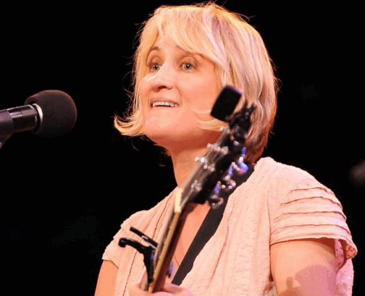 Capture decran 2025 05 02 100015 Tragédie : la chanteuse originale de « I Kissed a Girl » meurt dans un incendie bouleversant