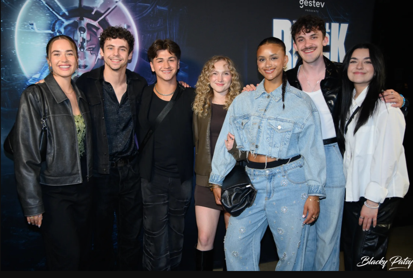 Le tout premier look de gala de Mia Tinayre fait réagir 3 Le tout premier look de gala de Mia Tinayre fait réagir Capture decran 2025 05 08 184402 Le tout premier look de gala de Mia Tinayre fait réagir