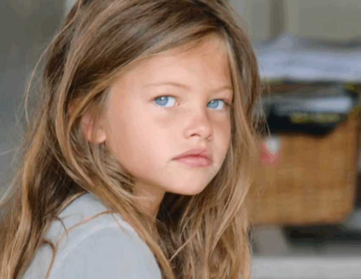 Capture decran 2025 05 09 085047 e1746803962856 À 24 ans, la « plus jolie fillette du monde » surprend tout le monde avec sa transformation