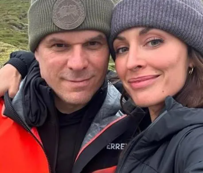 Voici la femme qui fait battre le cœur de Patrick Lagacé – et leurs plus belles photos 3 Voici la femme qui fait battre le cœur de Patrick Lagacé – et leurs plus belles photos Capture decran 2025 05 09 104458 Voici la femme qui fait battre le cœur de Patrick Lagacé – et leurs plus belles photos