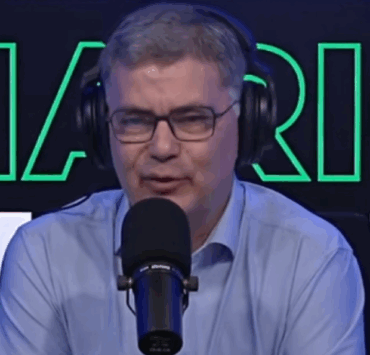 Mario Dumont et Benoît Dutrizac attaquent un influenceur, et celui-ci réplique brillamment 4 Mario Dumont et Benoît Dutrizac attaquent un influenceur, et celui-ci réplique brillamment Capture decran 2025 05 11 161929 Mario Dumont et Benoît Dutrizac attaquent un influenceur, et celui-ci réplique brillamment