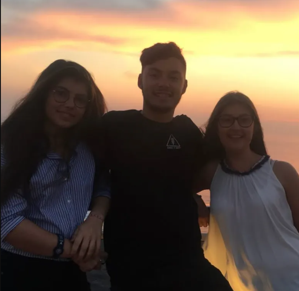 Marie-Claude Barrette partage une magnifique photo de ses trois enfants pour une fête spéciale 2 Marie-Claude Barrette partage une magnifique photo de ses trois enfants pour une fête spéciale Capture decran 2025 05 12 090421 Marie-Claude Barrette partage une magnifique photo de ses trois enfants pour une fête spéciale