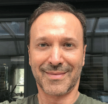 Joël Legendre réapparaît avec ses enfants… et leur transformation surprend tout le monde! 9 Joël Legendre réapparaît avec ses enfants… et leur transformation surprend tout le monde! Capture decran 2025 05 18 115915 Joël Legendre réapparaît avec ses enfants… et leur transformation surprend tout le monde!