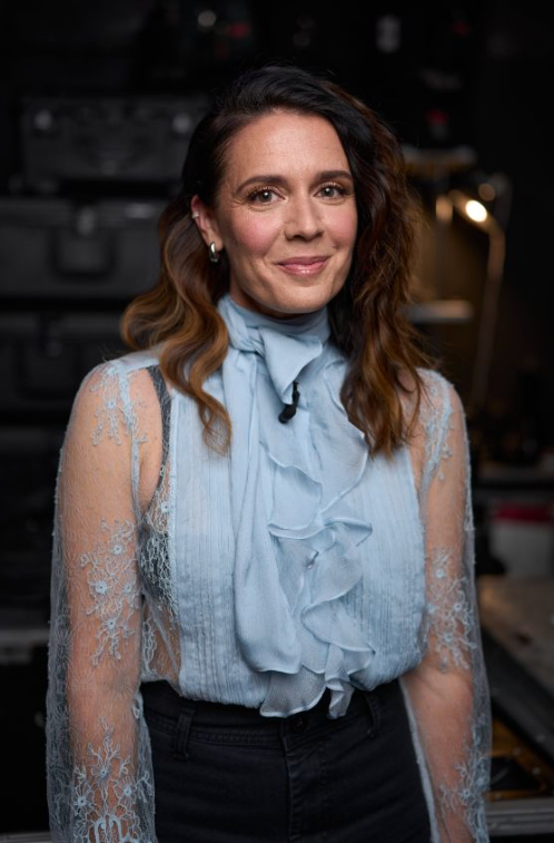 Capture decran 2025 05 19 085852 Mélissa Désormeaux-Poulin est sublime en ensemble crème transparent