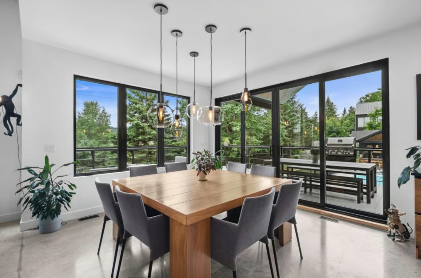 Capture decran 2025 05 20 083128 La somptueuse résidence de Stéphane Rousseau à Saint-Sauveur est à vendre