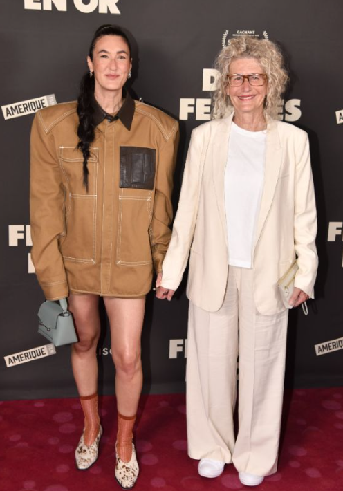 Capture decran 2025 05 23 091904 Karine Gonthier-Hyndman rayonne avec son nouvel amoureux sur le tapis rouge