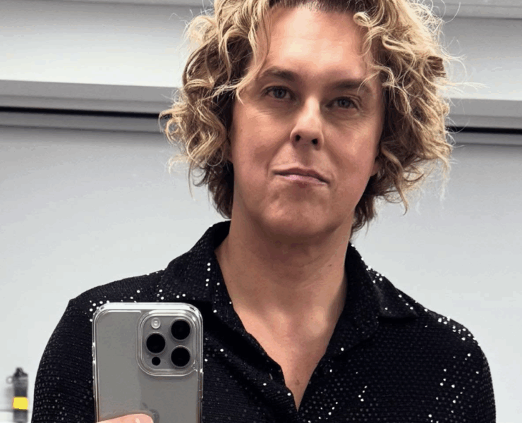 Alex Perron et la 'Cheffe d'Antenne' chez Noovo qui surprend tout le monde 2 Alex Perron et la 'Cheffe d'Antenne' chez Noovo qui surprend tout le monde Capture decran le 2025 05 02 a 08.01.09 e1746187326180 Alex Perron et la 'Cheffe d'Antenne' chez Noovo qui surprend tout le monde