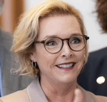 Sophie Thibault s’affiche avec sa conjointe pour la première fois 3 Sophie Thibault s’affiche avec sa conjointe pour la première fois Capture decran le 2025 05 22 a 11.14.35 e1747926934486 Sophie Thibault s’affiche avec sa conjointe pour la première fois