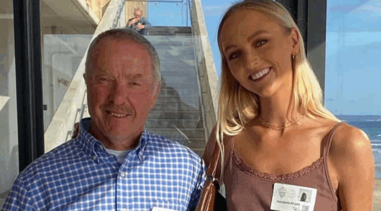 Ils l’ont toujours vue comme une fille modèle… mais ce qu’ils ont découvert a tout détruit 1 Ils l’ont toujours vue comme une fille modèle… mais ce qu’ils ont découvert a tout détruit Capture decran 2025 06 01 133323 Ils l’ont toujours vue comme une fille modèle… mais ce qu’ils ont découvert a tout détruit
