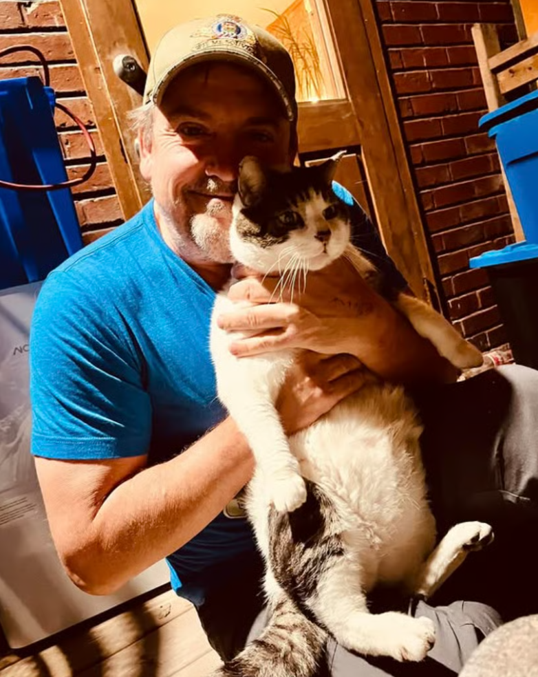 Claude Legault lève le voile sur sa vie amoureuse après 10 ans de discrétion 2 Claude Legault lève le voile sur sa vie amoureuse après 10 ans de discrétion Capture decran 2025 06 08 211518 Claude Legault lève le voile sur sa vie amoureuse après 10 ans de discrétion