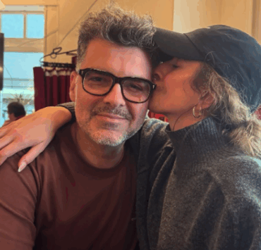 David Savard partage de rares photos romantiques avec sa conjointe en Europe 3 David Savard partage de rares photos romantiques avec sa conjointe en Europe Capture decran 2025 06 09 011621 David Savard partage de rares photos romantiques avec sa conjointe en Europe