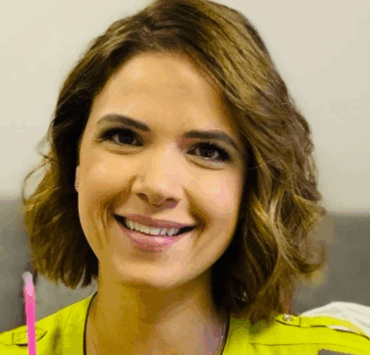 Élizabeth Rancourt vole la vedette au Ritz dans une robe qui fait tourner toutes les têtes 4 Élizabeth Rancourt vole la vedette au Ritz dans une robe qui fait tourner toutes les têtes Capture decran 2025 06 14 220848 Élizabeth Rancourt vole la vedette au Ritz dans une robe qui fait tourner toutes les têtes