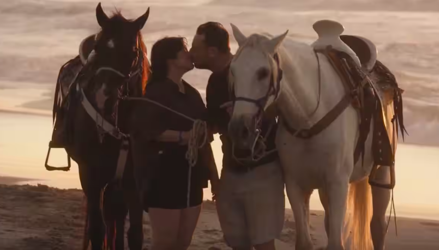 Si on s’aimait Célébrités : un baiser inattendu déclenche une tempête sur les réseaux 1 Si on s’aimait Célébrités : un baiser inattendu déclenche une tempête sur les réseaux Capture decran 2025 06 17 012110 Si on s’aimait Célébrités : un baiser inattendu déclenche une tempête sur les réseaux