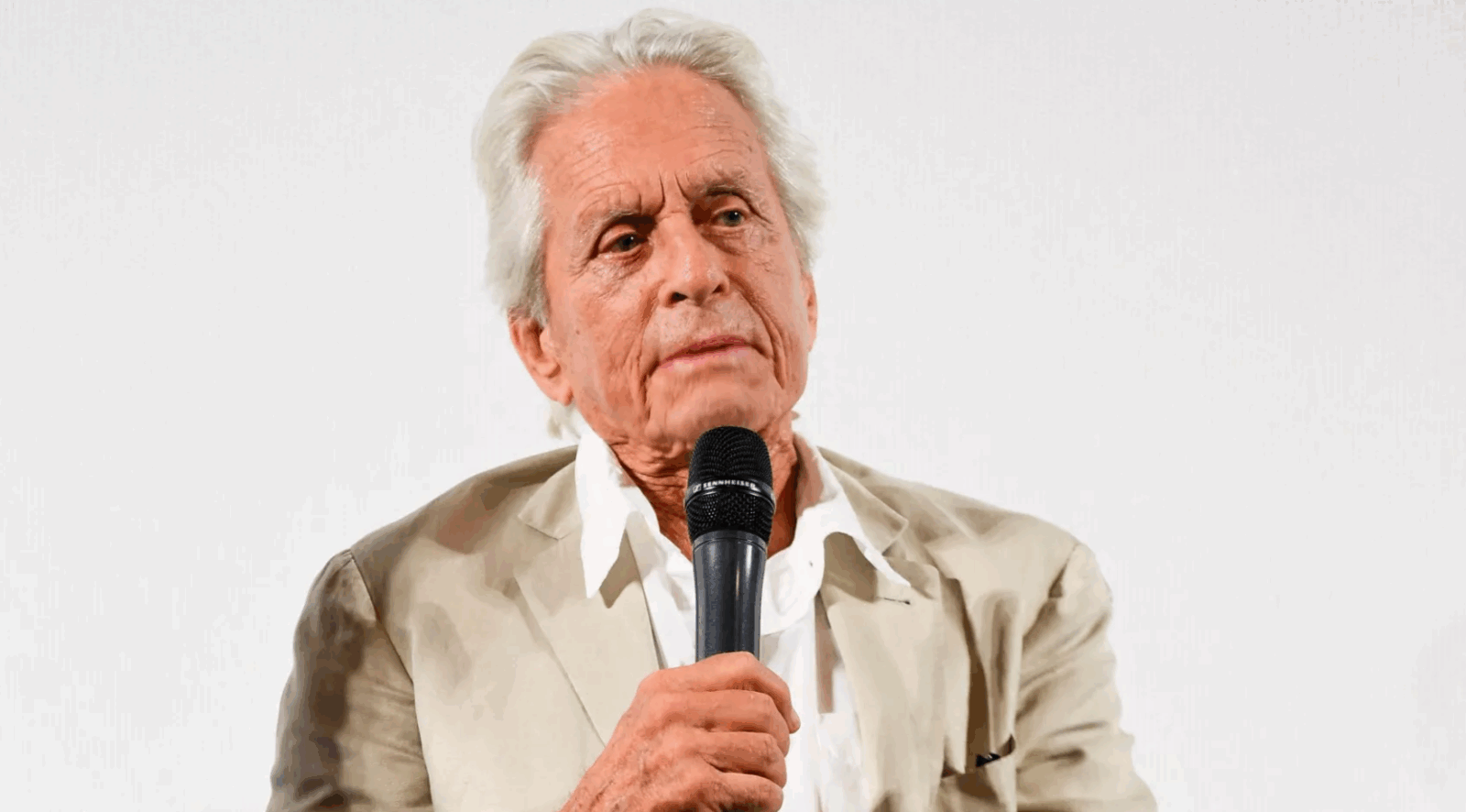 Michael Douglas présente ses excuses aux Canadiens : « J’ai honte ... » 1 Michael Douglas présente ses excuses aux Canadiens : « J’ai honte ... » Capture decran 2025 06 18 094507 Michael Douglas présente ses excuses aux Canadiens : « J’ai honte ... »