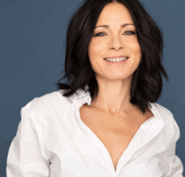 Véronique Bannon publie une rare photo de famille avec son ex et leur fils pour célébrer un moment marquant 3 Véronique Bannon publie une rare photo de famille avec son ex et leur fils pour célébrer un moment marquant Capture decran 2025 06 21 124435 Véronique Bannon publie une rare photo de famille avec son ex et leur fils pour célébrer un moment marquant