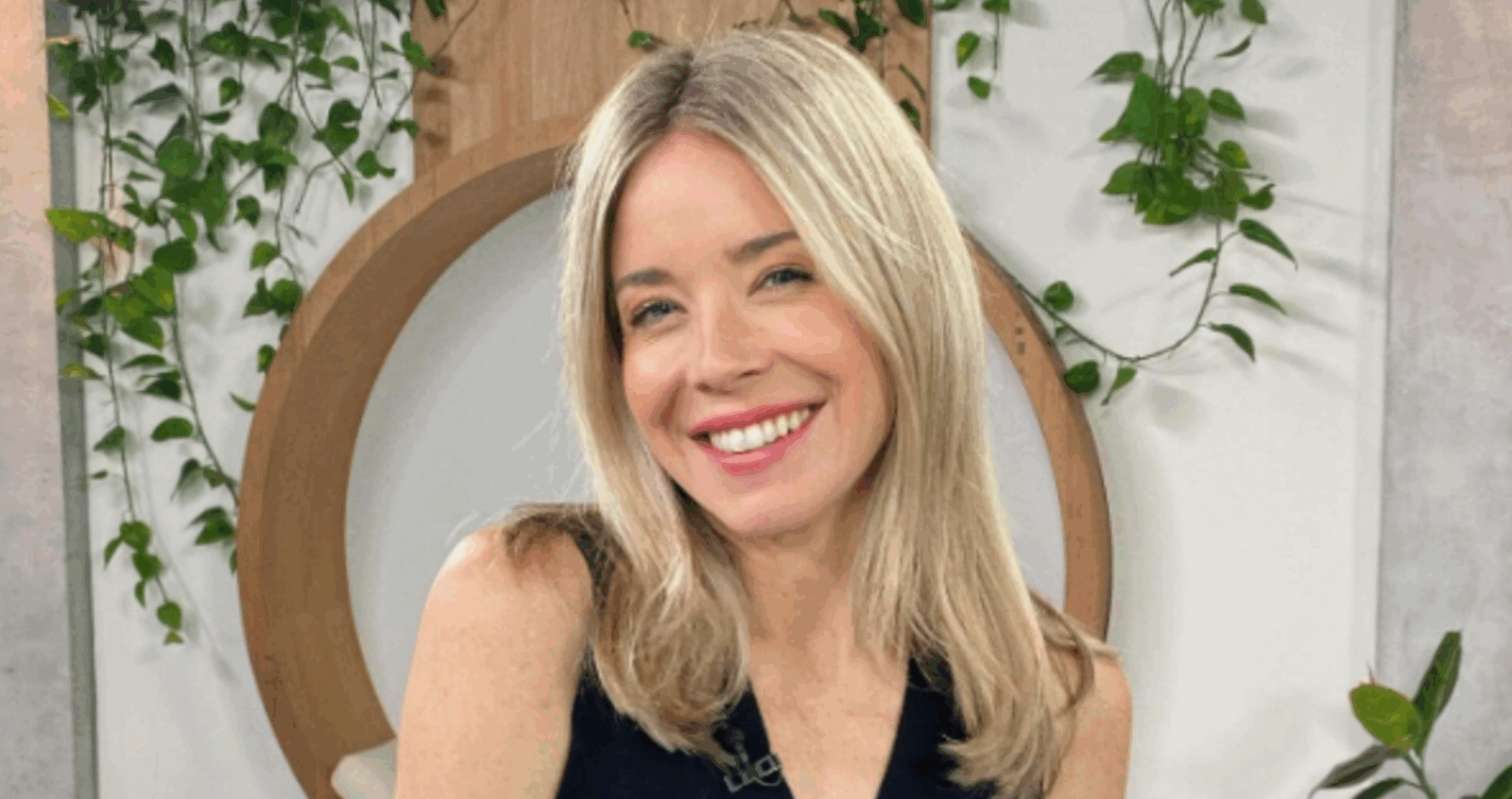 Sabrina Cournoyer se refait une beauté pour l’été et dévoile son nouveau look capillaire 1 Sabrina Cournoyer se refait une beauté pour l’été et dévoile son nouveau look capillaire Capture decran 2025 06 24 125530 Sabrina Cournoyer se refait une beauté pour l’été et dévoile son nouveau look capillaire