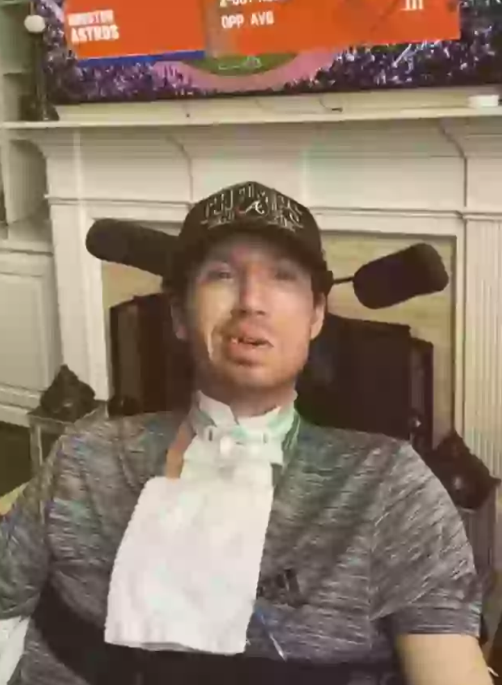 Capture decran 2025 06 29 035443 Il consulte pour un mal de cou… et ressort paralysé à vie : l’erreur médicale qui bouleverse une famille