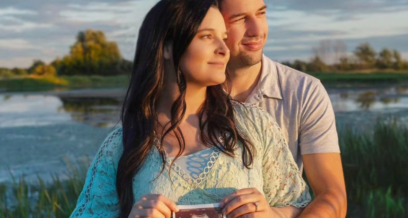 La fille de René Simard rayonne dans une robe sublime au mariage de son cousin 1 La fille de René Simard rayonne dans une robe sublime au mariage de son cousin Capture decran 2025 06 30 052759 La fille de René Simard rayonne dans une robe sublime au mariage de son cousin