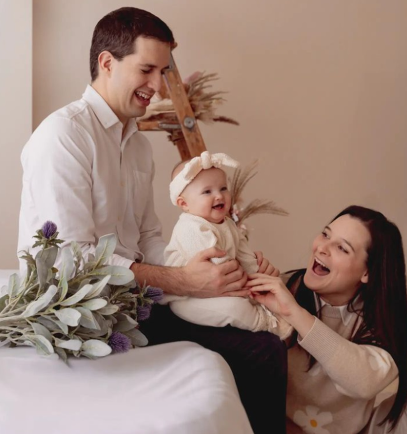 Capture decran 2025 06 30 052823 La fille de René Simard rayonne dans une robe sublime au mariage de son cousin