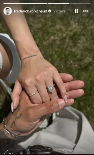 Alicia Moffet et Frédérick Robichaud sont fiancés : une demande féerique et une bague qui éblouit! 2 Alicia Moffet et Frédérick Robichaud sont fiancés : une demande féerique et une bague qui éblouit! Capture decran 2025 06 30 100430 Alicia Moffet et Frédérick Robichaud sont fiancés : une demande féerique et une bague qui éblouit!