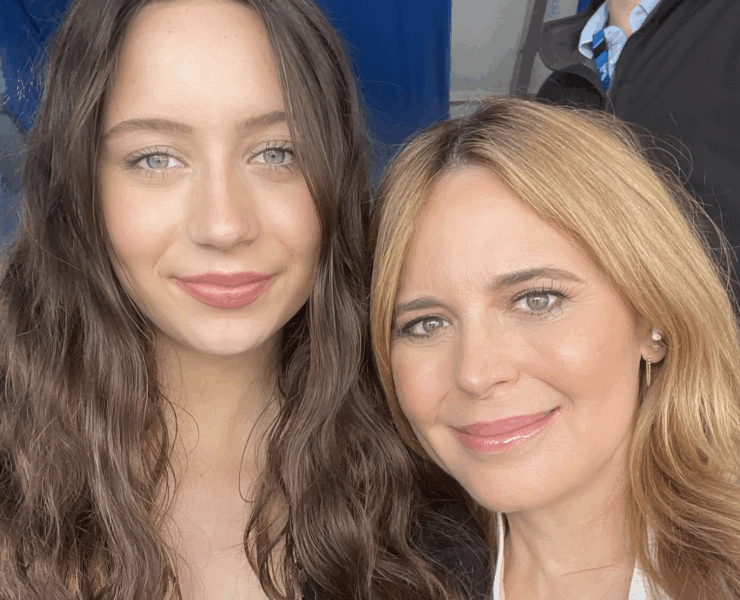 La fille de Julie Snyder éblouit avec ses nouvelles photos professionnelles 8 La fille de Julie Snyder éblouit avec ses nouvelles photos professionnelles Capture decran le 2025 06 02 a 13.24.43 e1748885205652 La fille de Julie Snyder éblouit avec ses nouvelles photos professionnelles