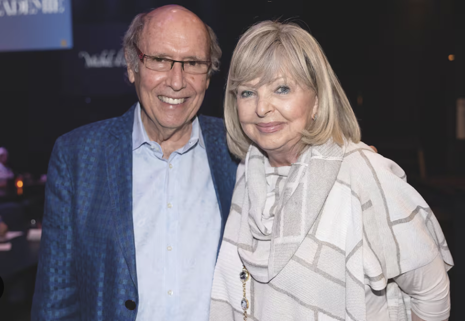 À la recherche d’un compagnon : Lise Watier adresse un message clair aux célibataires 2 À la recherche d’un compagnon : Lise Watier adresse un message clair aux célibataires Capture decran le 2025 06 11 a 19.49.58 À la recherche d’un compagnon : Lise Watier adresse un message clair aux célibataires