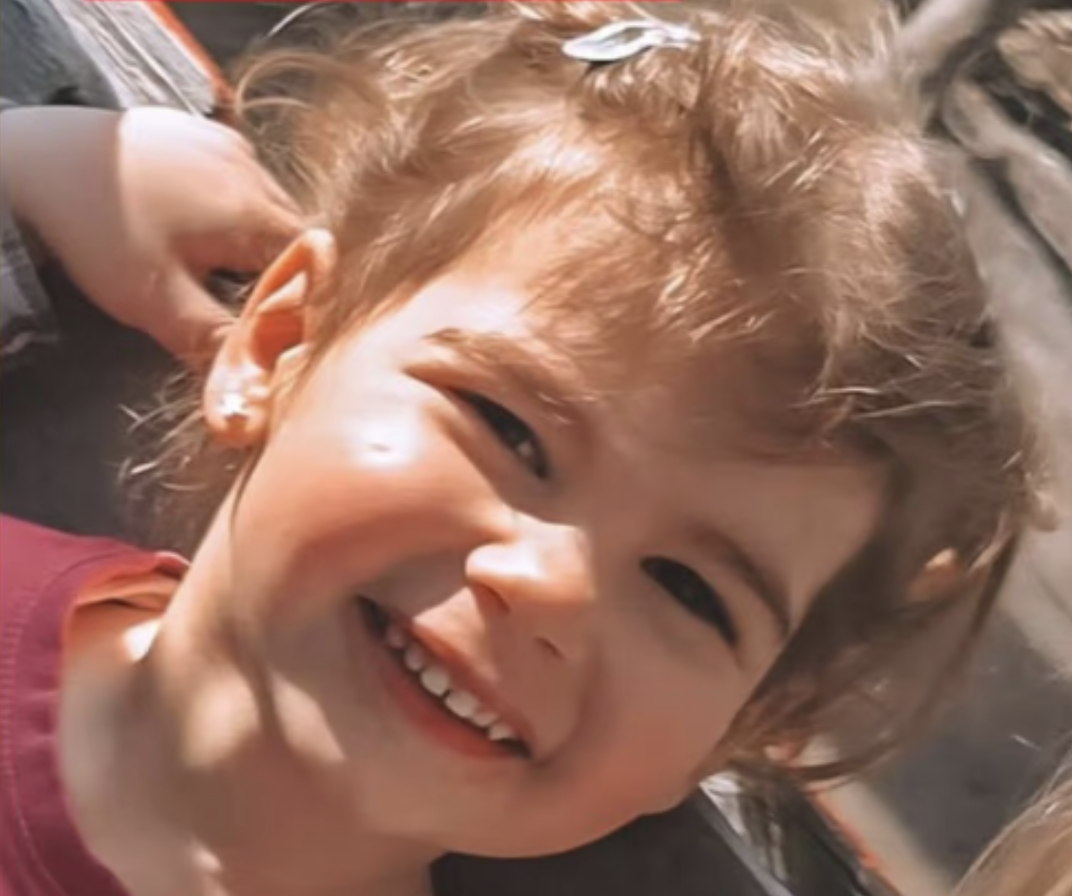Disparition de Claire Bell : son père sort du silence sur les réseaux sociaux 1 Disparition de Claire Bell : son père sort du silence sur les réseaux sociaux Capture decran le 2025 06 18 a 08.48.40 Disparition de Claire Bell : son père sort du silence sur les réseaux sociaux