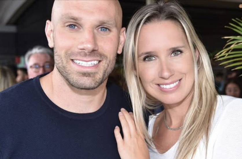 Maïka Desnoyers partage une photo de couple… et son ex s’y glisse avec style! 1 Maïka Desnoyers partage une photo de couple… et son ex s’y glisse avec style! Capture decran le 2025 06 24 a 08.50.32 e1750773575806 Maïka Desnoyers partage une photo de couple… et son ex s’y glisse avec style!