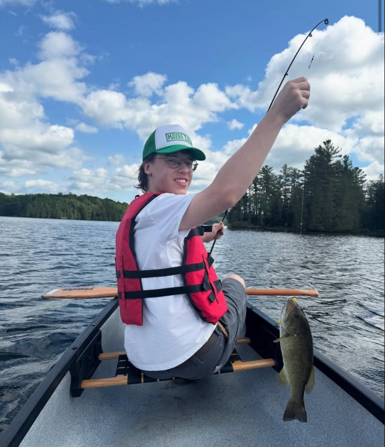 Capture decran 2025 07 02 060556 Stéphane Rousseau partage de rares photos avec son fils Axel en camping : le duo père-fils fait fondre les cœurs