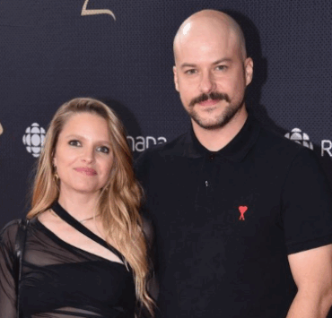 Marc-André Grondin craquant avec ses deux plus jeunes : la photo partagée par Sarah-Jeanne Labrosse fait fondre le web ! 2 Marc-André Grondin craquant avec ses deux plus jeunes : la photo partagée par Sarah-Jeanne Labrosse fait fondre le web ! Capture decran 2025 07 02 093645 Marc-André Grondin craquant avec ses deux plus jeunes : la photo partagée par Sarah-Jeanne Labrosse fait fondre le web !