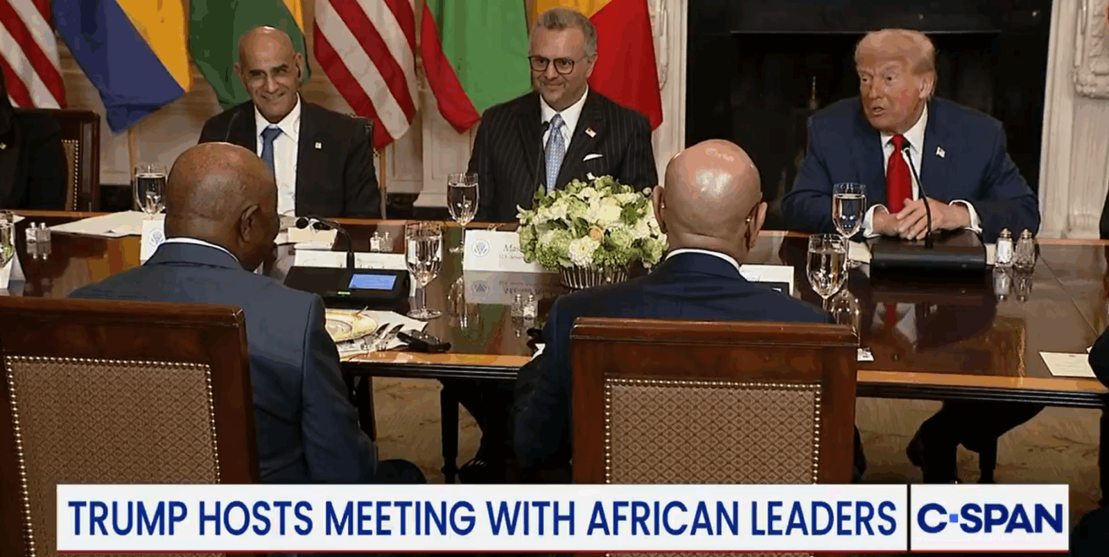Donald Trump fait l’un des commentaires les plus embarrassants de l’année devant le président du Liberia 1 Donald Trump fait l’un des commentaires les plus embarrassants de l’année devant le président du Liberia Capture decran 2025 07 12 050435 Donald Trump fait l’un des commentaires les plus embarrassants de l’année devant le président du Liberia