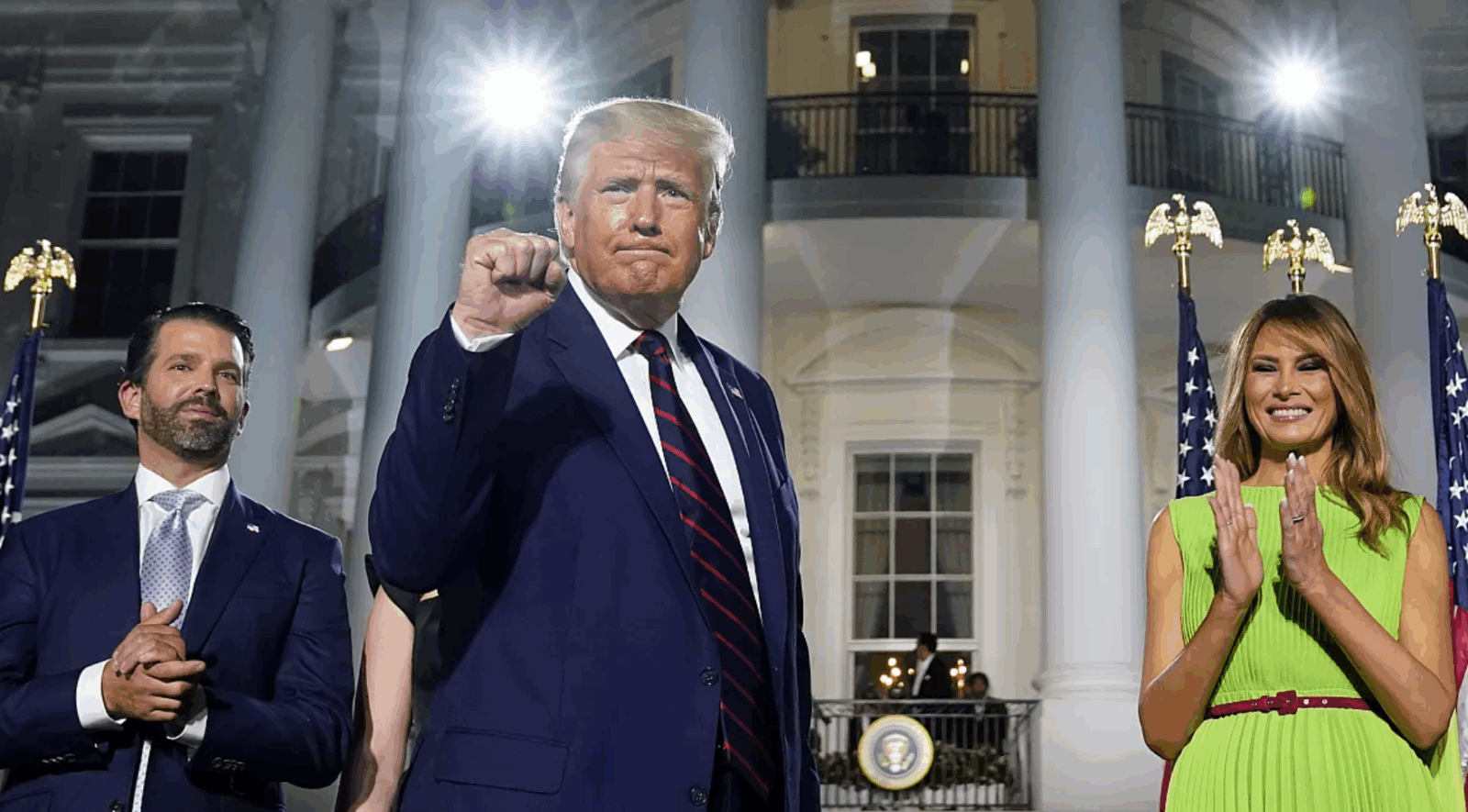 La Maison-Blanche publie une image absurde de Trump en Superman – Internet explose de réactions ! 1 La Maison-Blanche publie une image absurde de Trump en Superman – Internet explose de réactions ! Capture decran 2025 07 13 153241 La Maison-Blanche publie une image absurde de Trump en Superman – Internet explose de réactions !