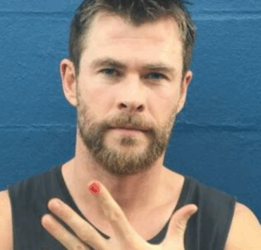 Capture decran 2025 07 19 064257 Si vous croisez un homme avec un seul ongle peint, voici ce que cela signifie vraiment