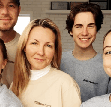 Véronique Cloutier célèbre l’anniversaire de Louis Morissette avec une rare et touchante photo de famille 4 Véronique Cloutier célèbre l’anniversaire de Louis Morissette avec une rare et touchante photo de famille Capture decran 2025 07 19 125514 Véronique Cloutier célèbre l’anniversaire de Louis Morissette avec une rare et touchante photo de famille