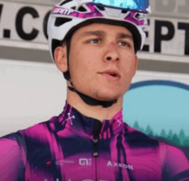 Le cyclisme en deuil : Samuele Privitera, 19 ans, perd la vie après une chute à 70 km/h 2 Le cyclisme en deuil : Samuele Privitera, 19 ans, perd la vie après une chute à 70 km/h Capture decran 2025 07 20 035534 Le cyclisme en deuil : Samuele Privitera, 19 ans, perd la vie après une chute à 70 km/h