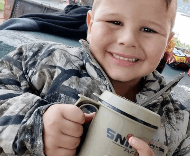 Capture decran 2025 07 20 043517 Un garçon de 7 ans perd son bras, attaqué par un crocodile sous les yeux de son père