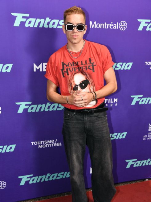 Catherine Brunet pose avec son ex Antoine Pilon et son nouveau chum Émile Ouellette sur le tapis rouge de Anna Kiri 5 Catherine Brunet pose avec son ex Antoine Pilon et son nouveau chum Émile Ouellette sur le tapis rouge de Anna Kiri Capture decran 2025 07 26 160322 Catherine Brunet pose avec son ex Antoine Pilon et son nouveau chum Émile Ouellette sur le tapis rouge de Anna Kiri